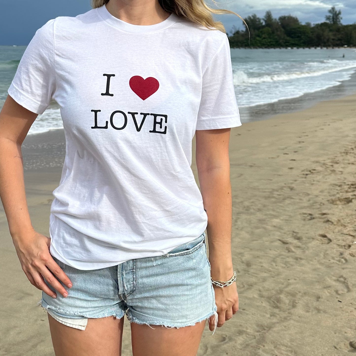 I <3 Love Unisex t-shirt - GIGI LA x MARK ANTHONY